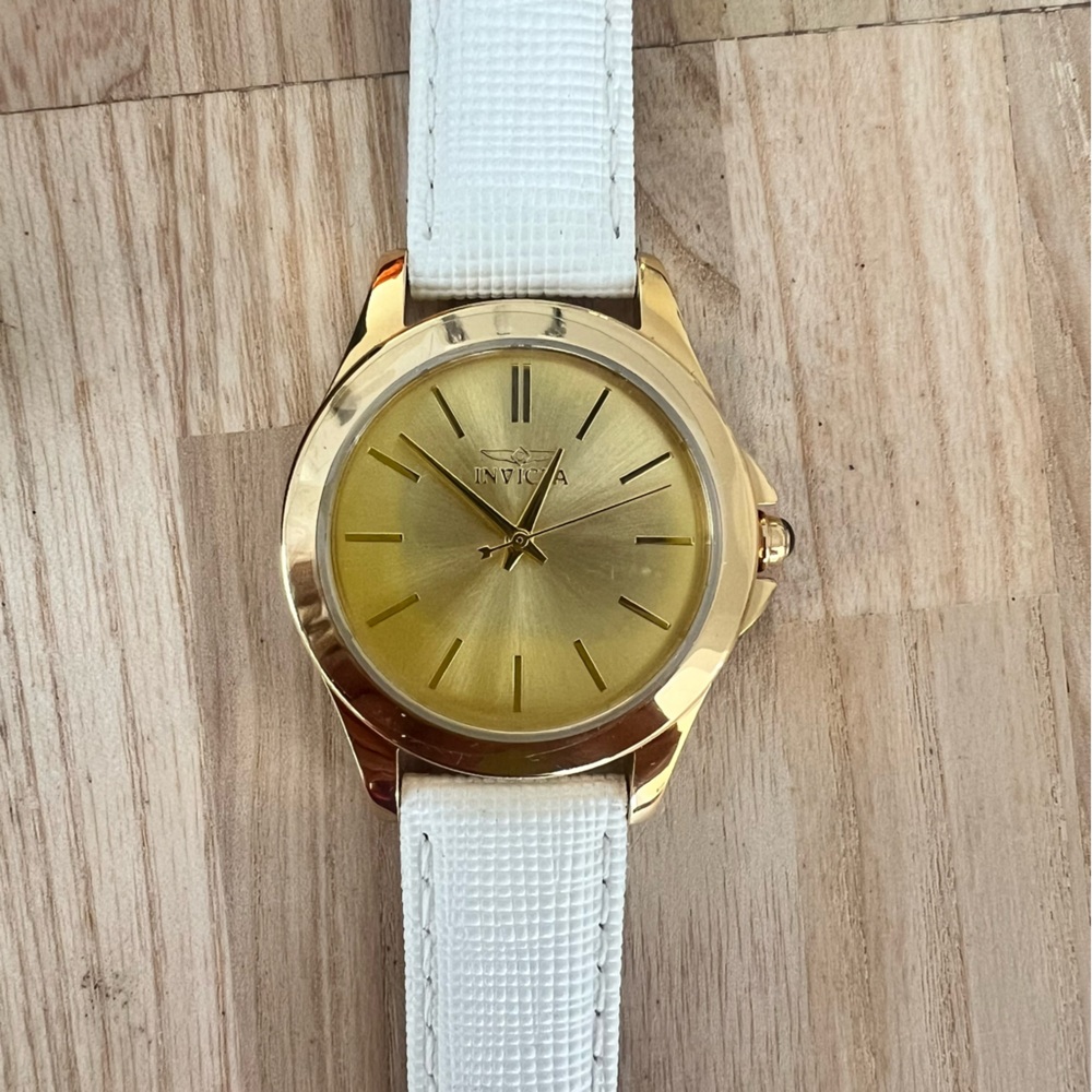 NIB Invicta Angel ladies gold tone white leather dress watch NEW BATTERY - Picture 10 of 10